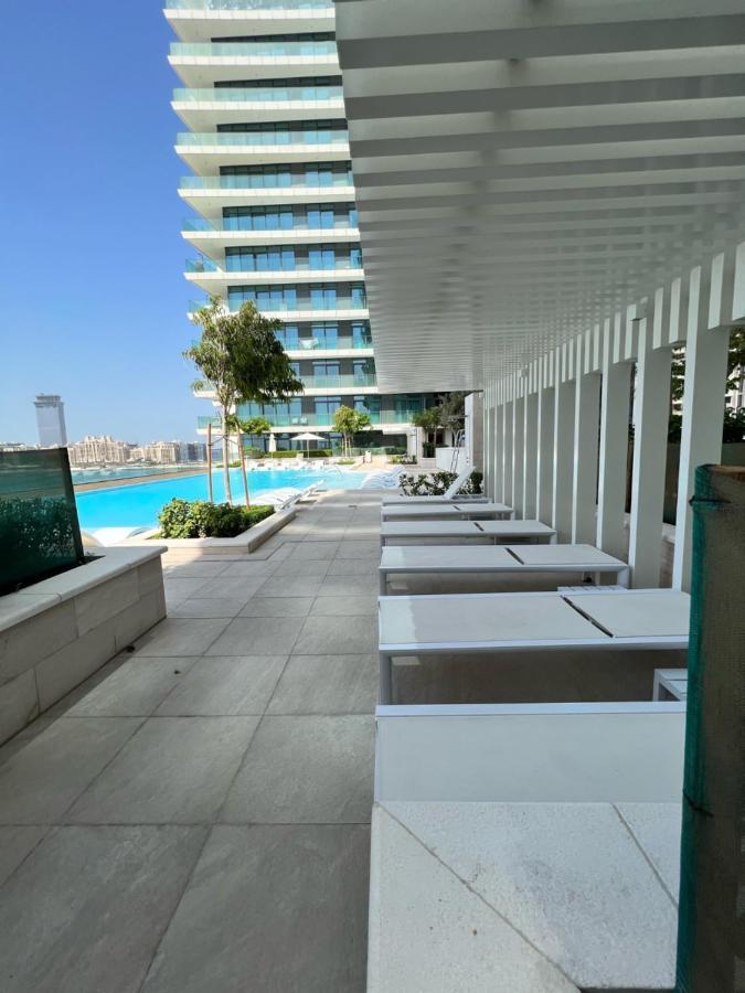 Stunning 1br Apt High Floor With Palm View & Private Beach At Emaar Beachfront Appartement