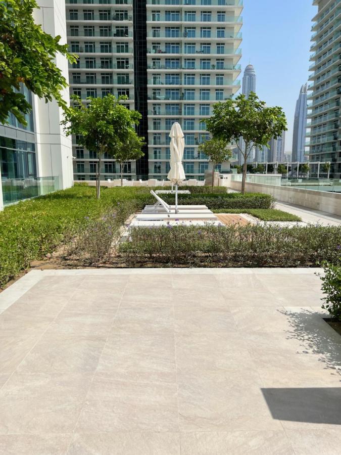Stunning 1br Apt High Floor With Palm View & Private Beach At Emaar Beachfront *