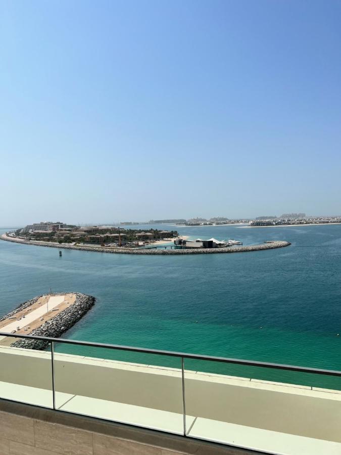 Stunning 1br Apt High Floor With Palm View & Private Beach At Emaar Beachfront Dubaï