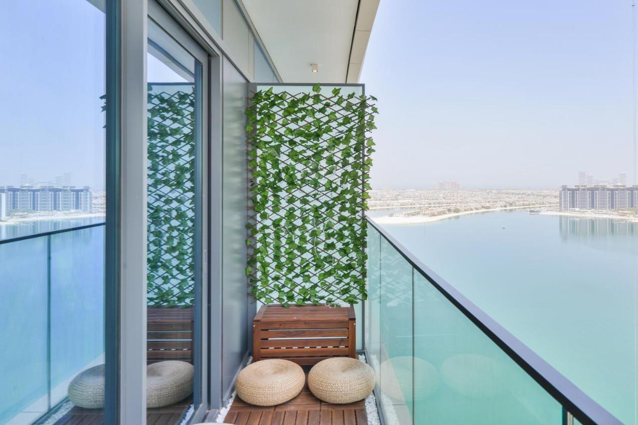Appartement Stunning 1br Apt High Floor With Palm View & Private Beach At Emaar Beachfront
