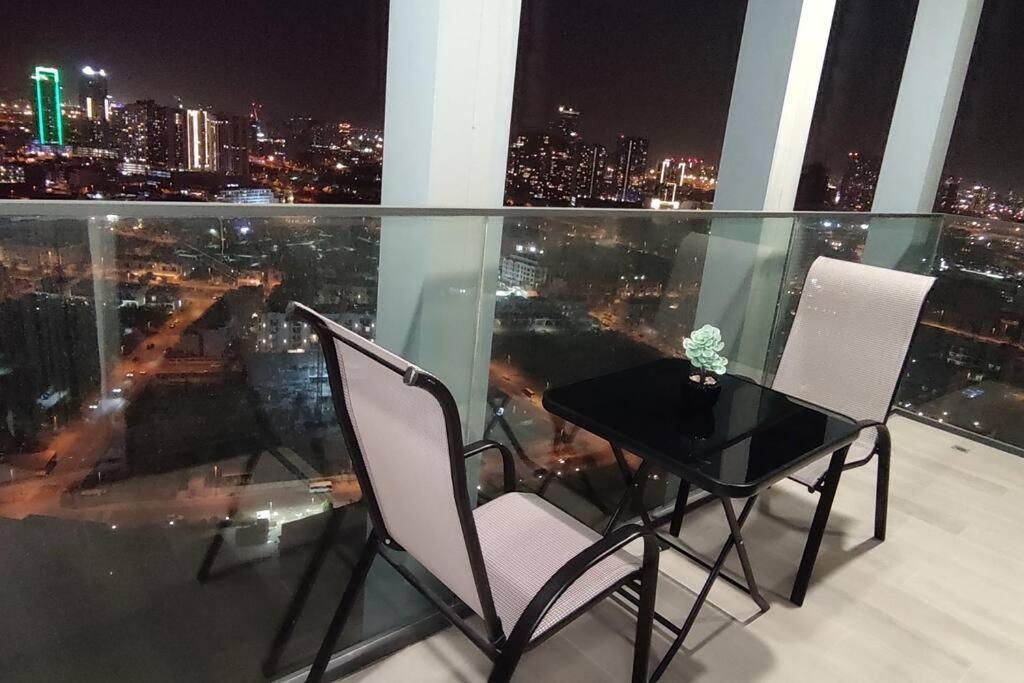 High Floor 1br Vacation With Terrace Apartamento
