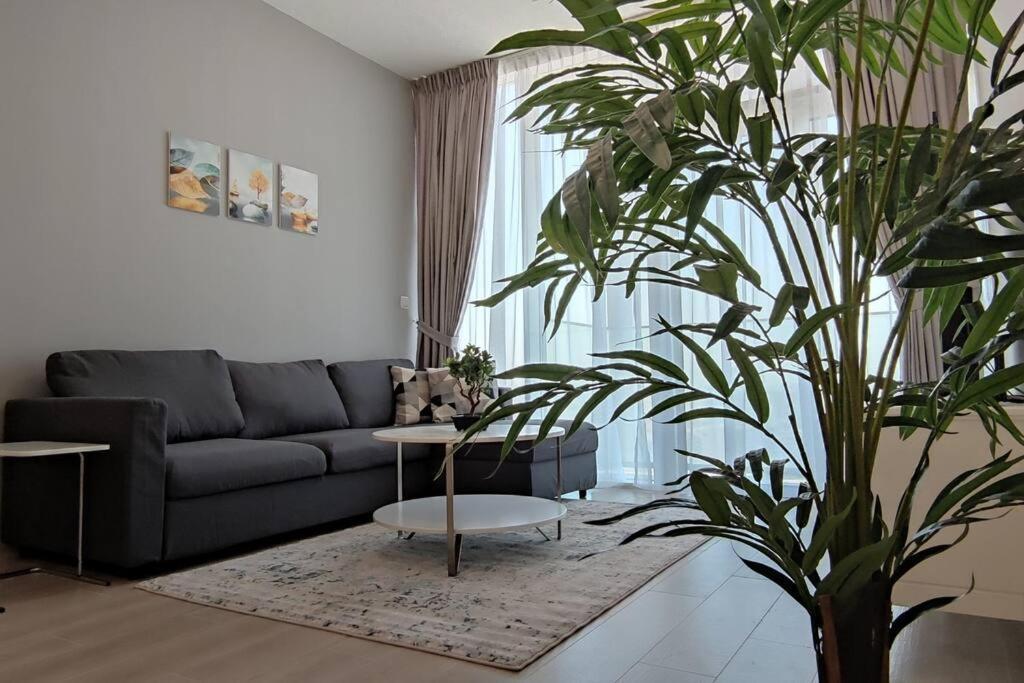 High Floor 1br Vacation With Terrace Dubái