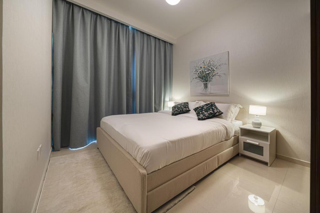 Fantastic Brand New 1 Bedroom Business Bay - Burj View Appartement