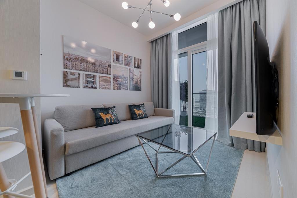 Fantastic Brand New 1 Bedroom Business Bay - Burj View Appartement