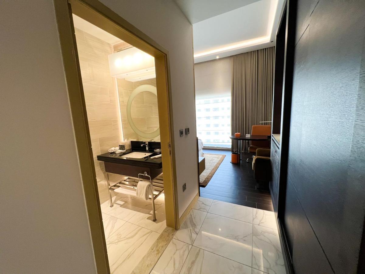 Grayton By Blazon Hotel