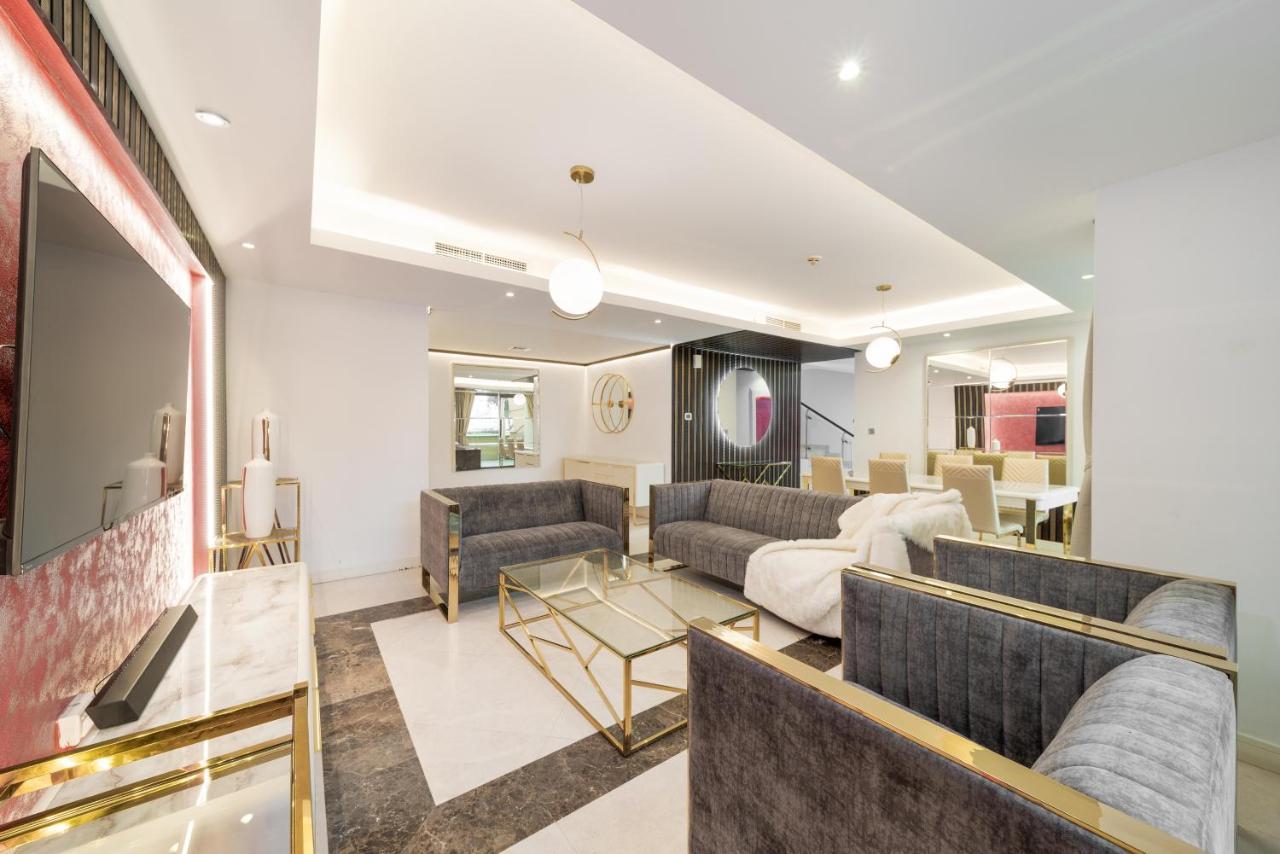 Elan 5-bedroom Beach Apartment Dubai