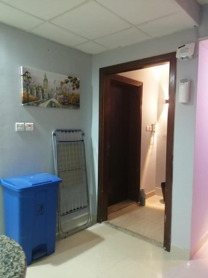 Penginapan Pharos Sheikh Zaied Private Bed Space *