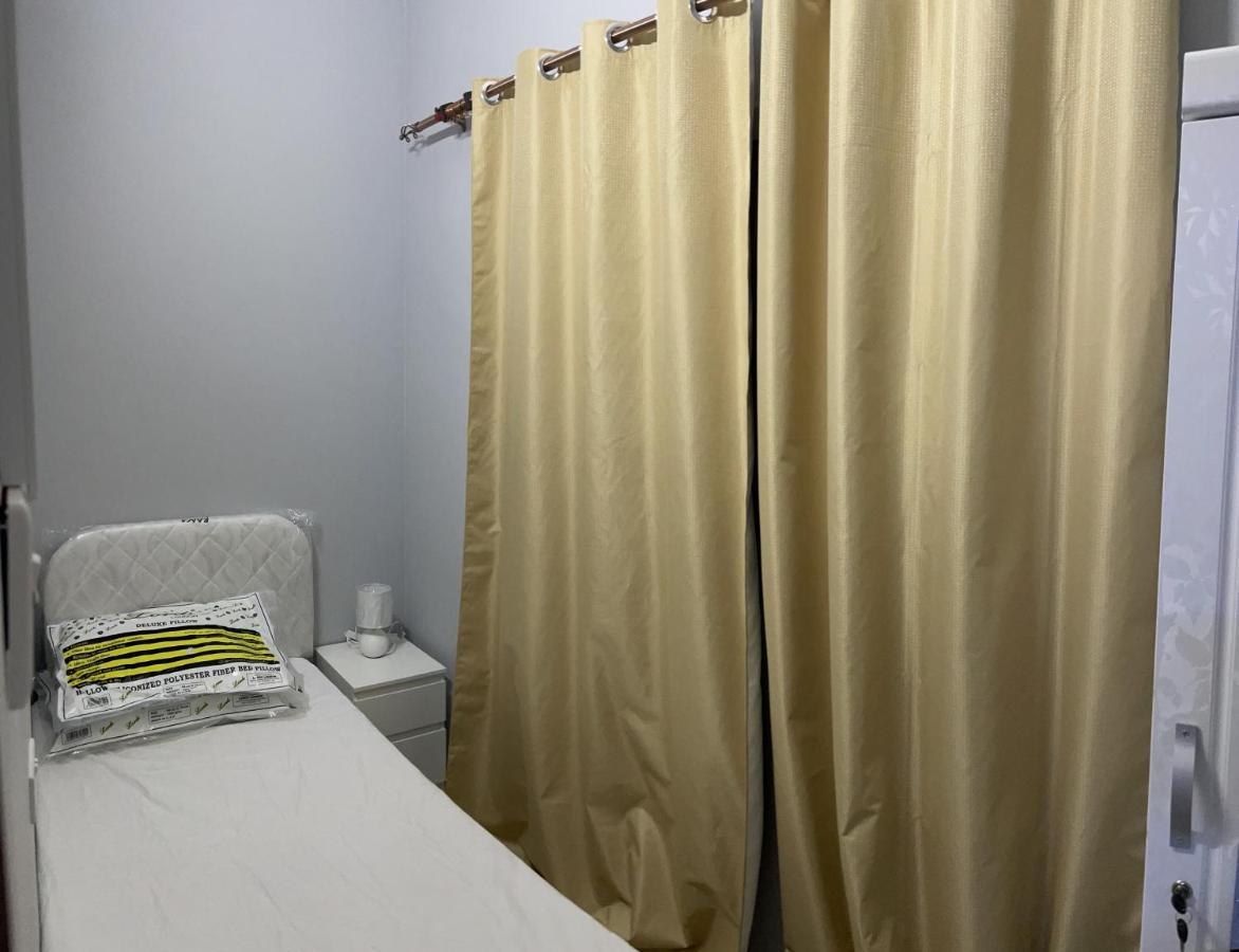Pharos Sheikh Zaied Private Bed Space Penginapan Dubai