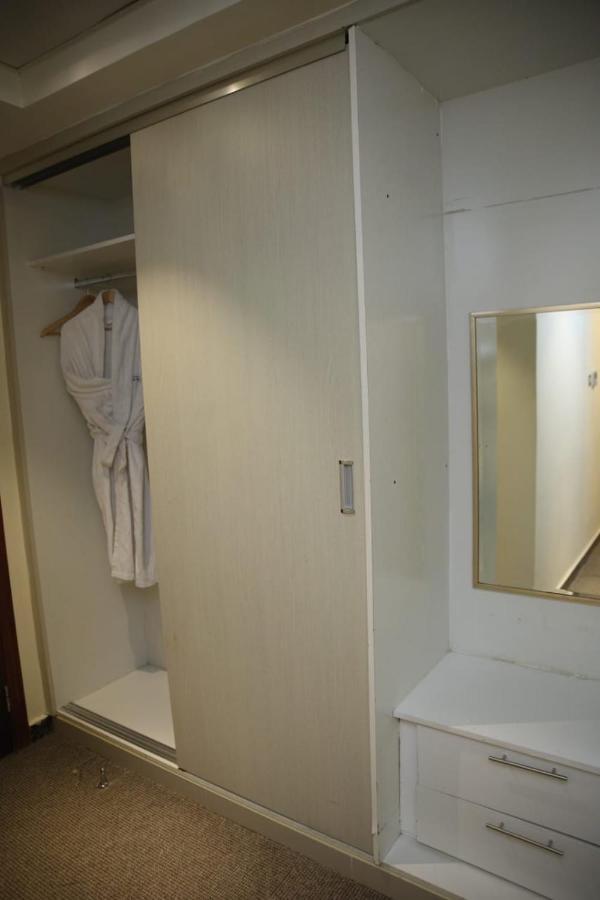 Hotel Mra 2*