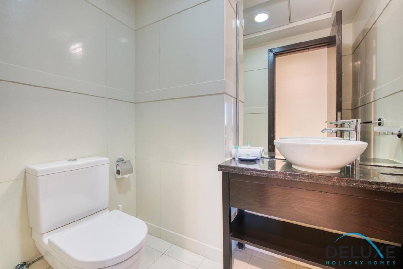 Upgraded 2br Near To Marina Mall & Other Key Landmarks, 23 Marina Tower, Marina By Deluxe Homes Apartment *