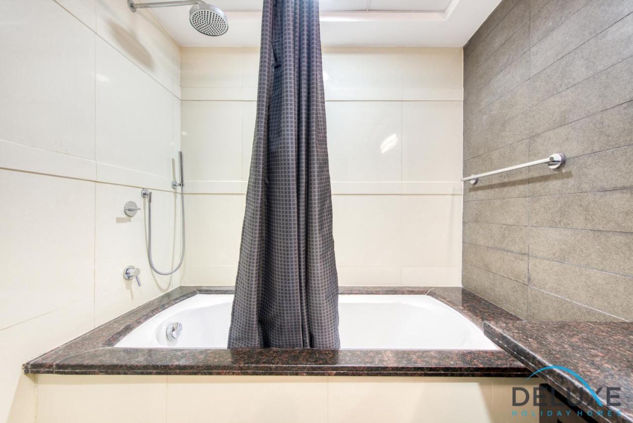 Upgraded 2br Near To Marina Mall & Other Key Landmarks, 23 Marina Tower, Marina By Deluxe Homes Apartment