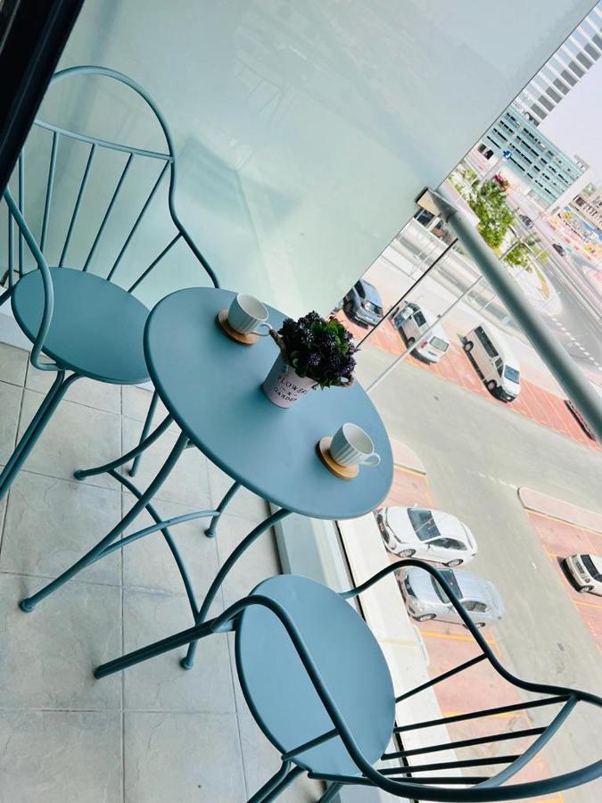 Apartamento New Age Vacation Homes - Lovely Studio In Goldcrest Views 2, Jlt