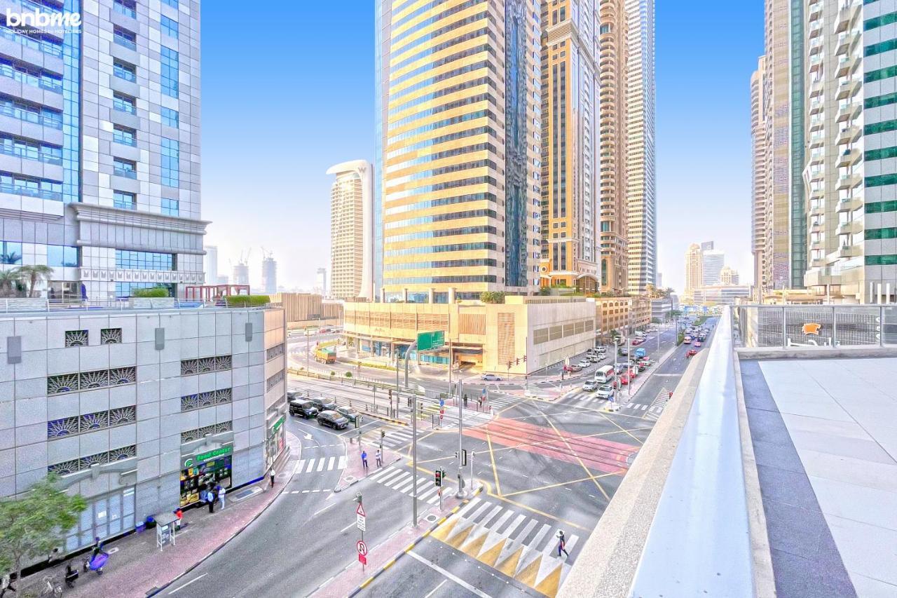 Bnbmehomes - Experience Luxurious Sky High Marina Living - 8044 Appartement Dubaï