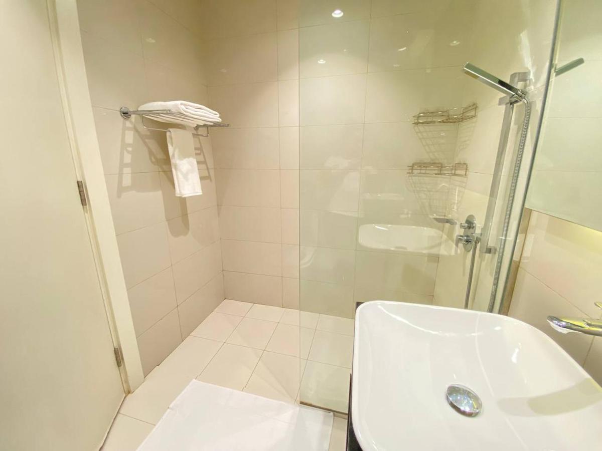 Apartment Majestine Downtown And Canal View Dubai