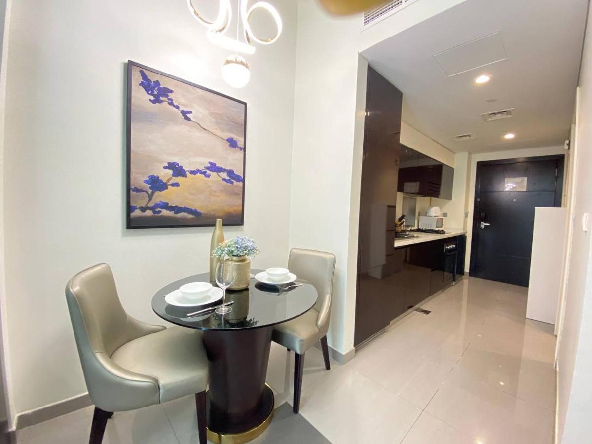 Apartment Majestine Downtown And Canal View Dubai