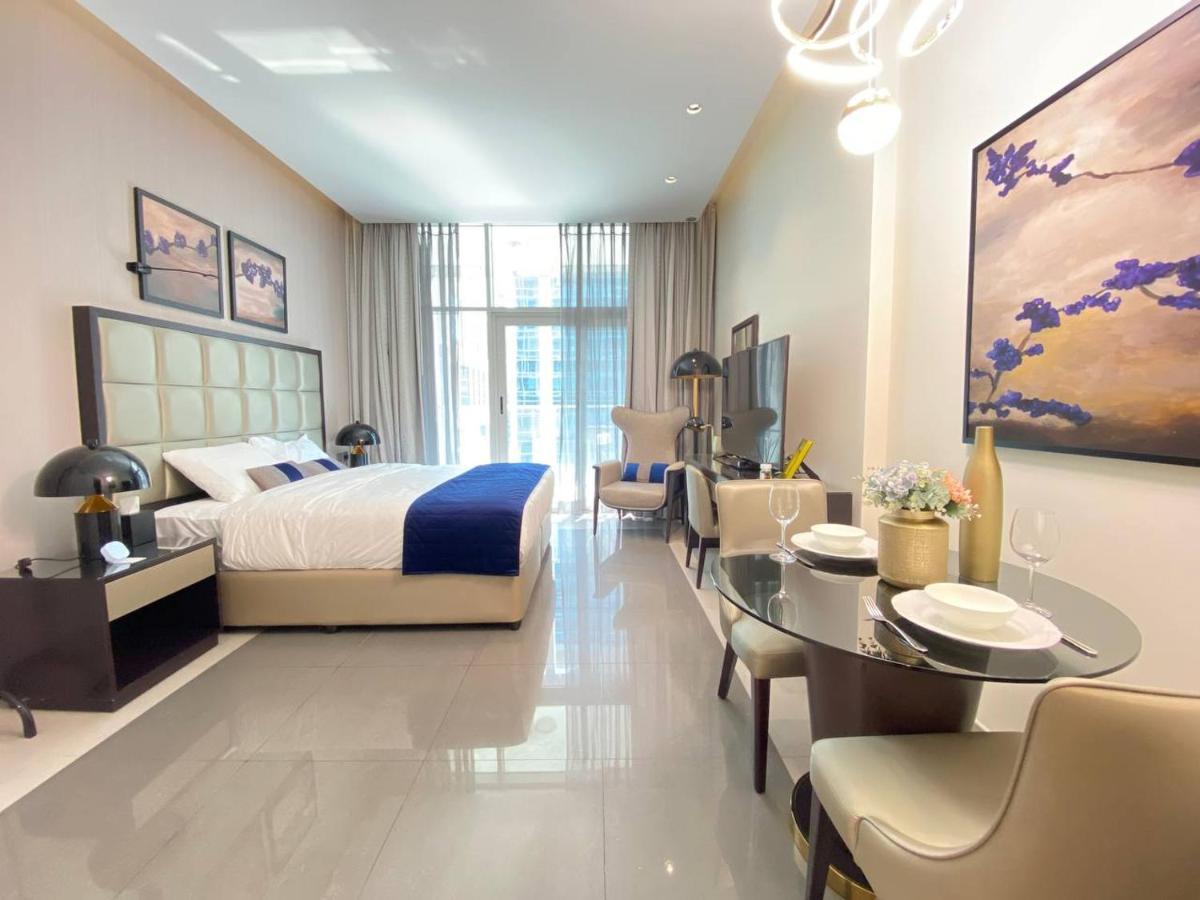 Majestine Downtown And Canal View Apartment