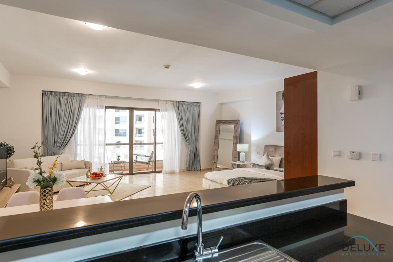 Pool Views Studio Minutes Away To Jbr Beach, Rimal 3 By Deluxe Apartamento *