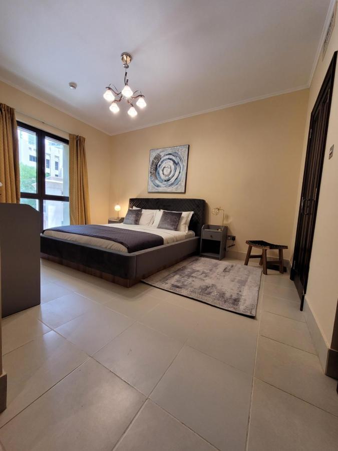 Luxury 3 Bedroom - Mall 5 Min Walk