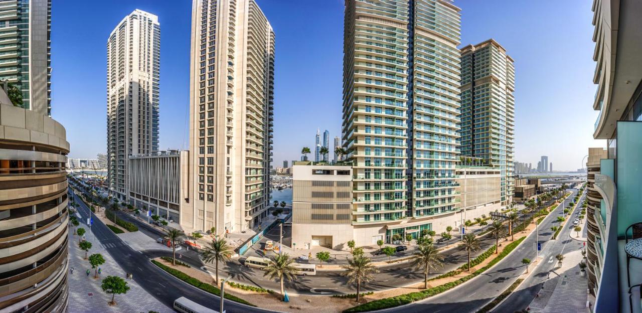Lovely In Vista Tower, Beachfront