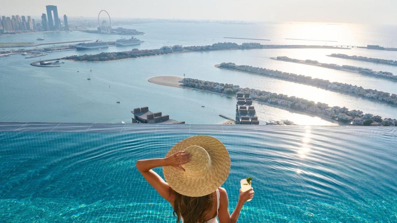 Fam Living - Palm Tower - Palm Jumeirah - Panoramic Lejlighed Dubai