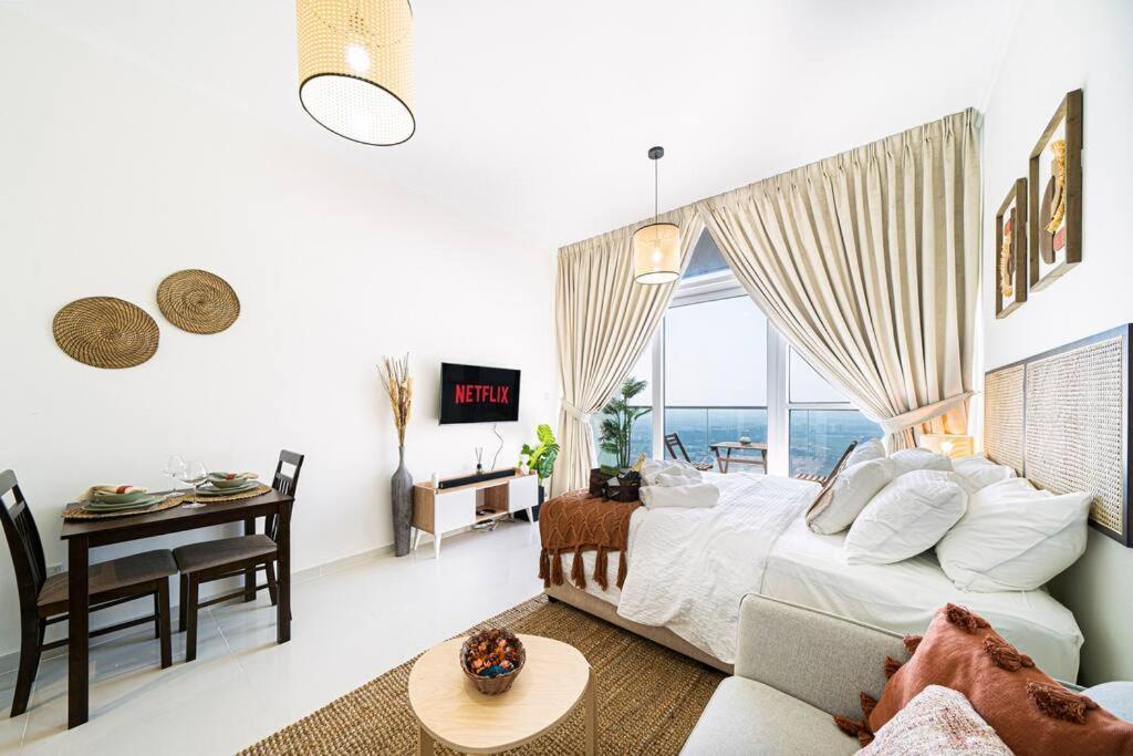 Boho Styled Golf Retreat Damac Hills Dubaï