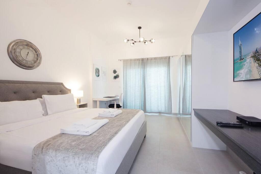 Bella Rose Studio Apartment- Al Barsha *