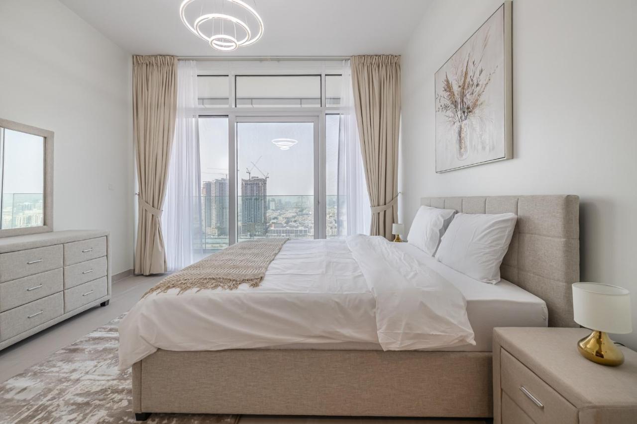 Close To Metro With Frame View Appartement Dubaï