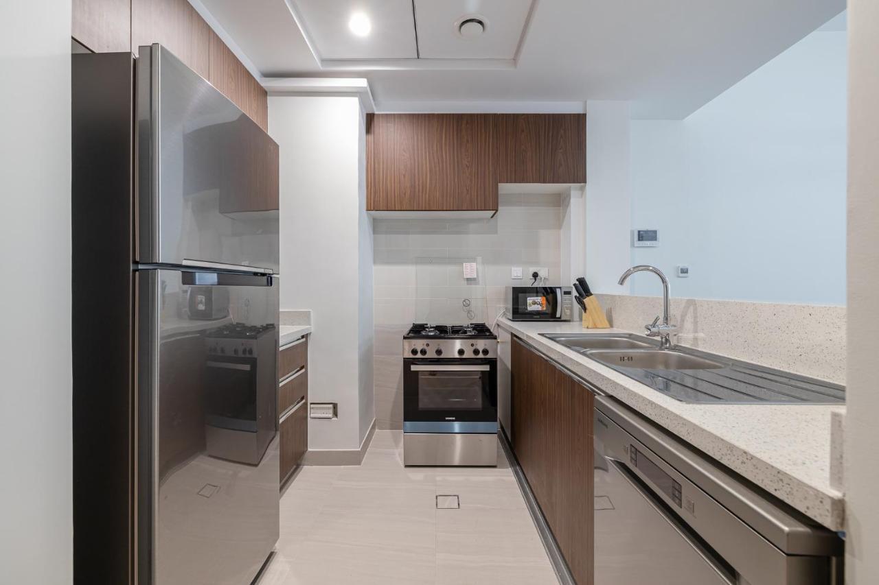 Close To Metro With Frame View * Dubai