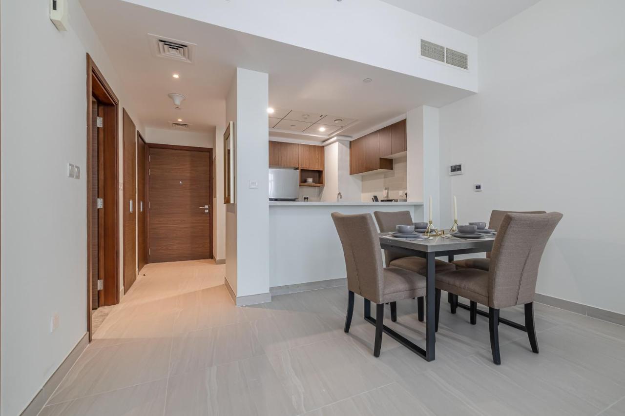 Close To Metro With Frame View Appartement Dubaï