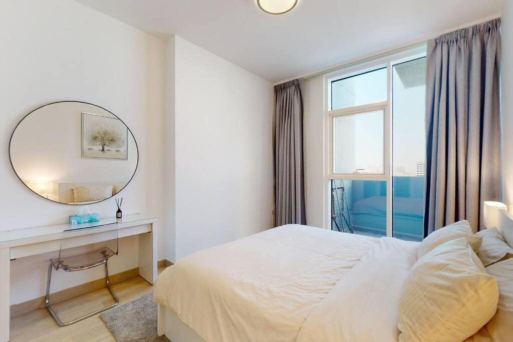 Lovely And Spacious 1 Bedroom With Extra Sofa Bed Apartamento