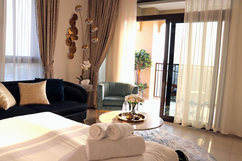 Appartement Veluxa - Luxury And Bright 1 Bedroom Apartment, Burj View! Dubaï