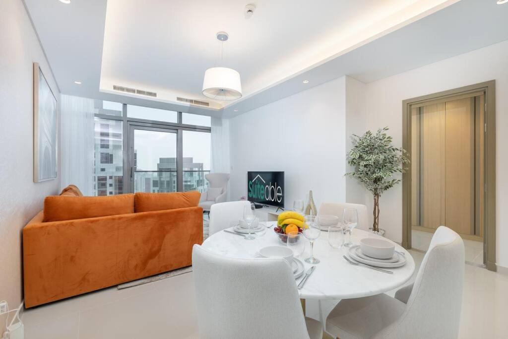 Opulent Hollywood Styled Flat In Paramount Tower * Dubai