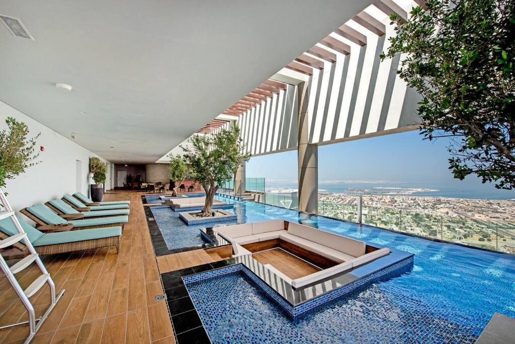 Apartament Opulent Hollywood Styled Flat In Paramount Tower Dubai