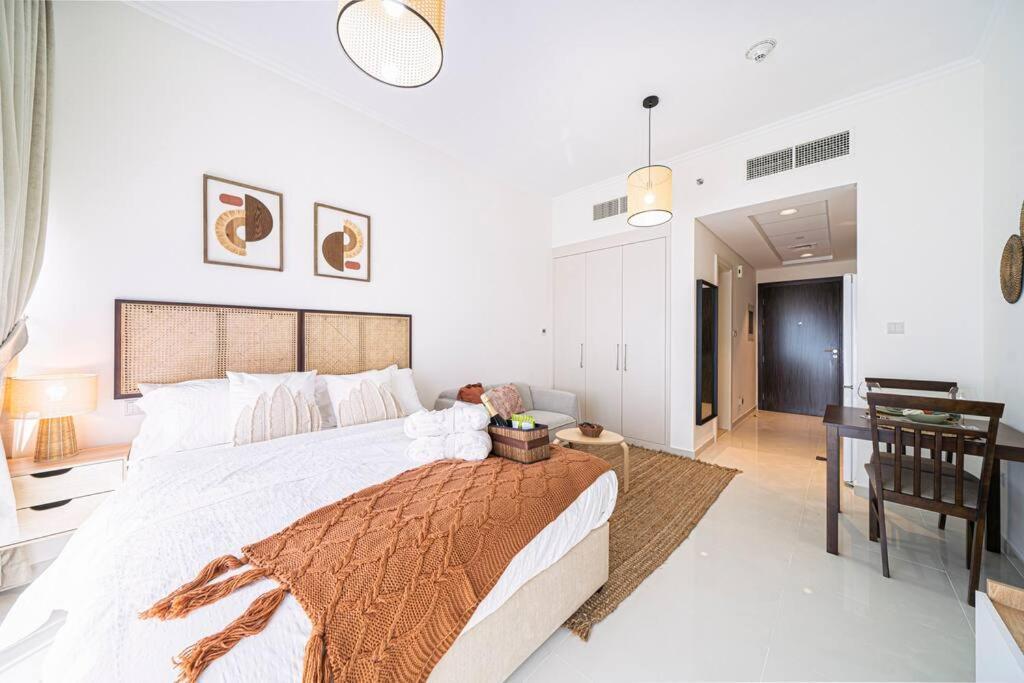 Boho Styled Golf Retreat Damac Hills Dubaï