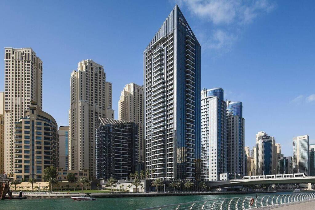 Appartement Cozy Studio In Sparkle Tower Jbr By Suiteable