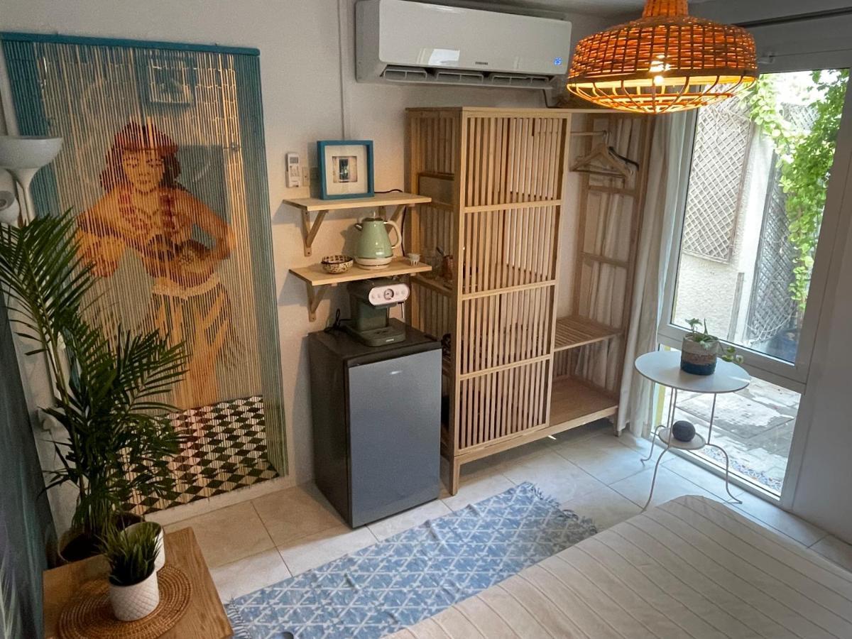 Tropicana Guestroom 7 Min Walk From The Guest house *