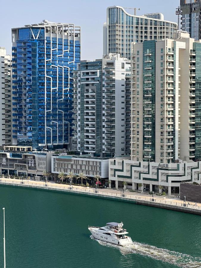 Apartment 5-star Luxury Studio Near Burj Khalifa Amazing Canal & Views!
