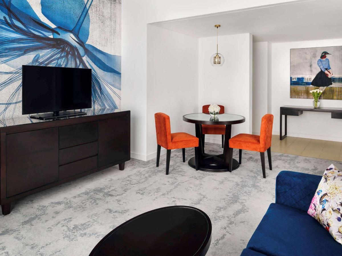 Moevenpick Jumeirah Lakes Towers 5* Dubai