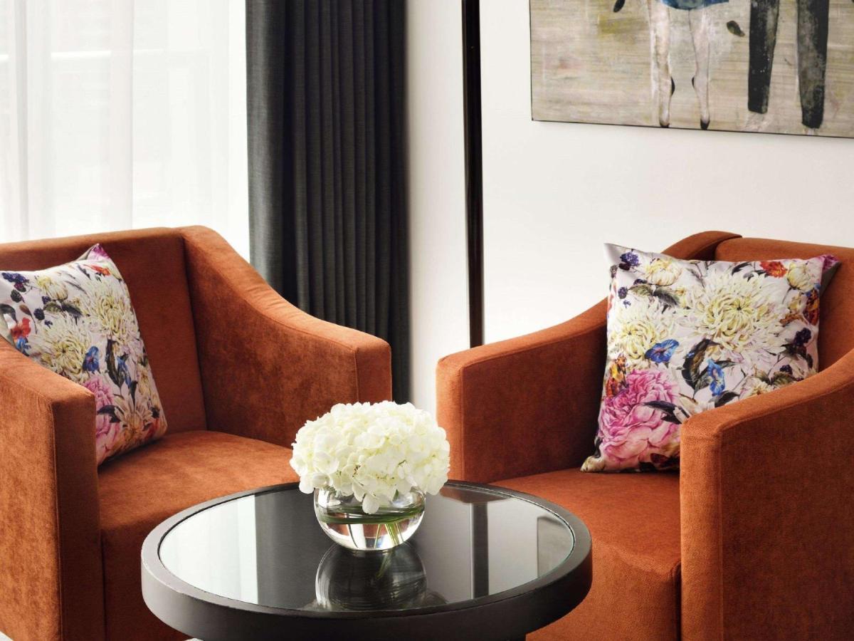 Moevenpick Jumeirah Lakes Towers Hotel 5*