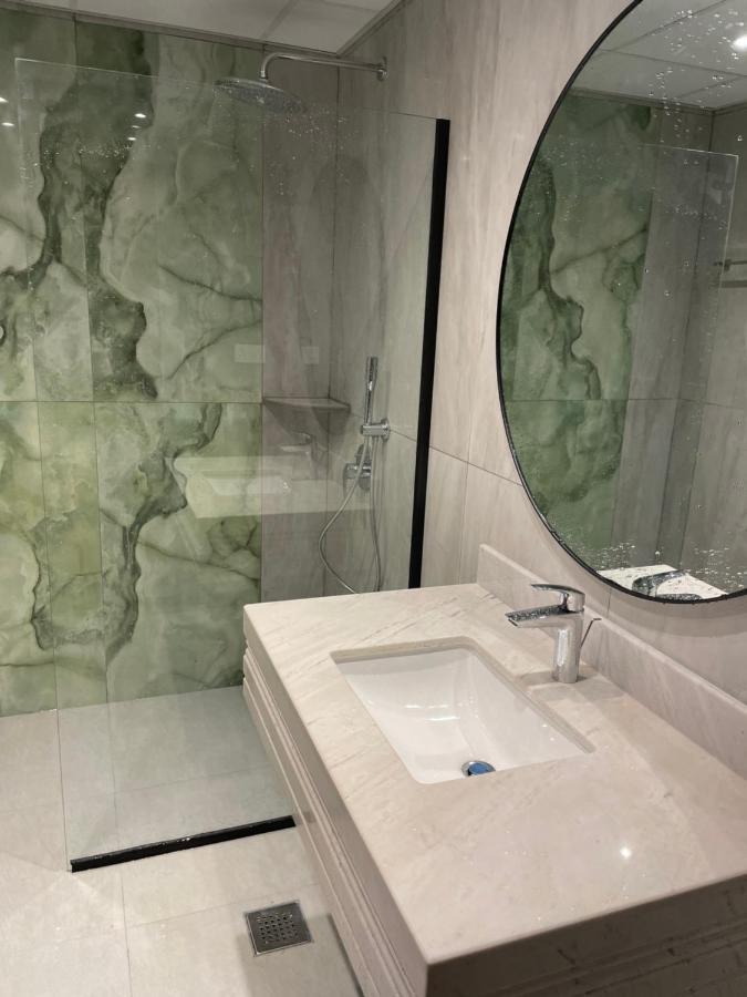 Usmans 1 Bedroom Bahar Jbr Huge 120 Sqm 2 Balconies Dubai