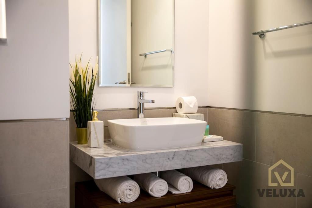 Appartement Veluxa - Luxury And Bright 1 Bedroom Apartment, Burj View! *