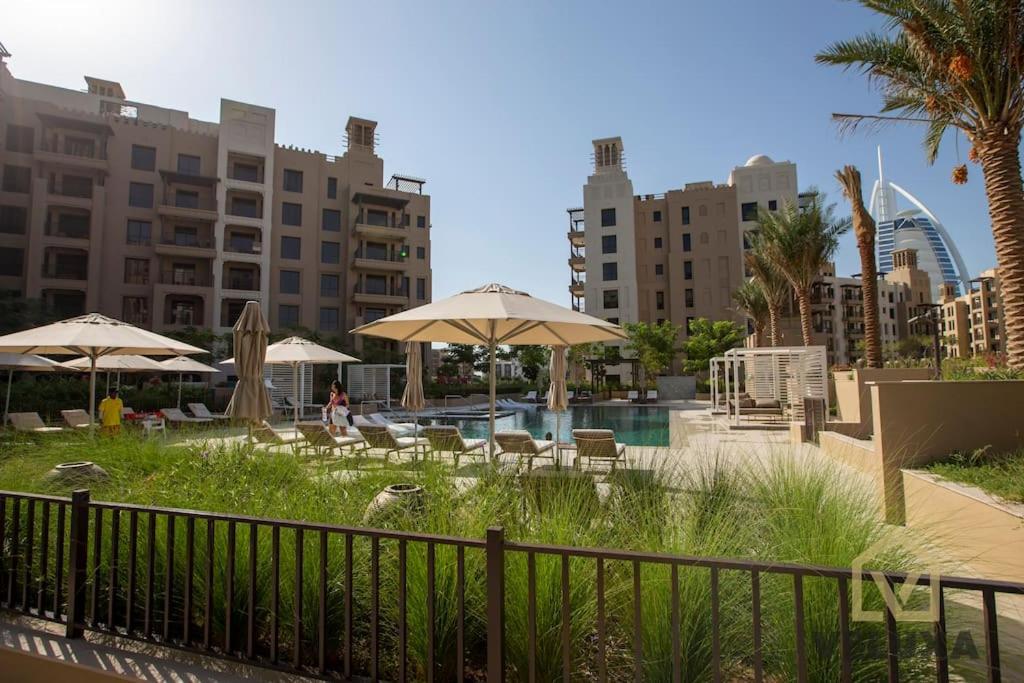 Veluxa - Luxury And Bright 1 Bedroom Apartment, Burj View! Appartement *