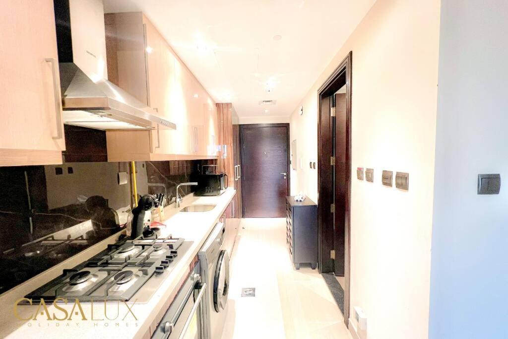 Apartamento Lovely Big Studio W/ Burj Khalifa View In Downtown Dubai