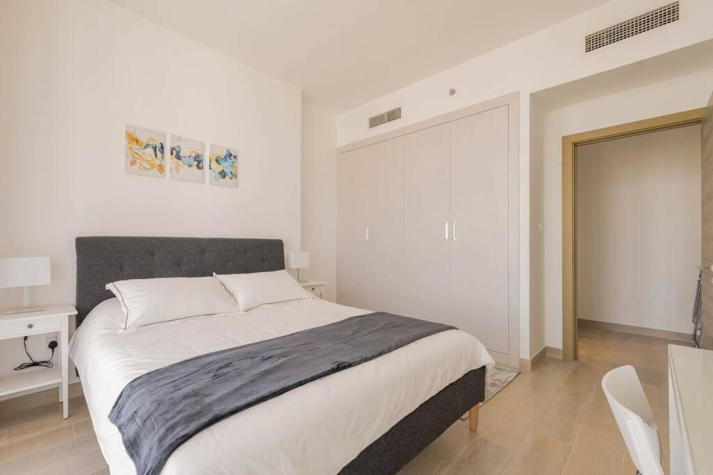 High Floor 1br Vacation With Terrace Dubái