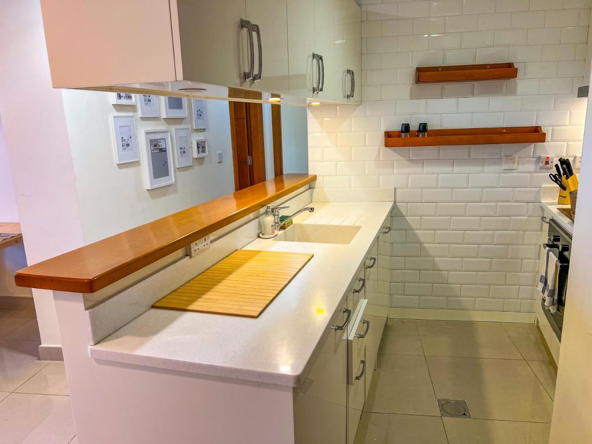 Apartment Exquisite, Luxe 1bd Apartment, Unparalleled Sea Views, Prime Marina Location & Full Kitchen By 