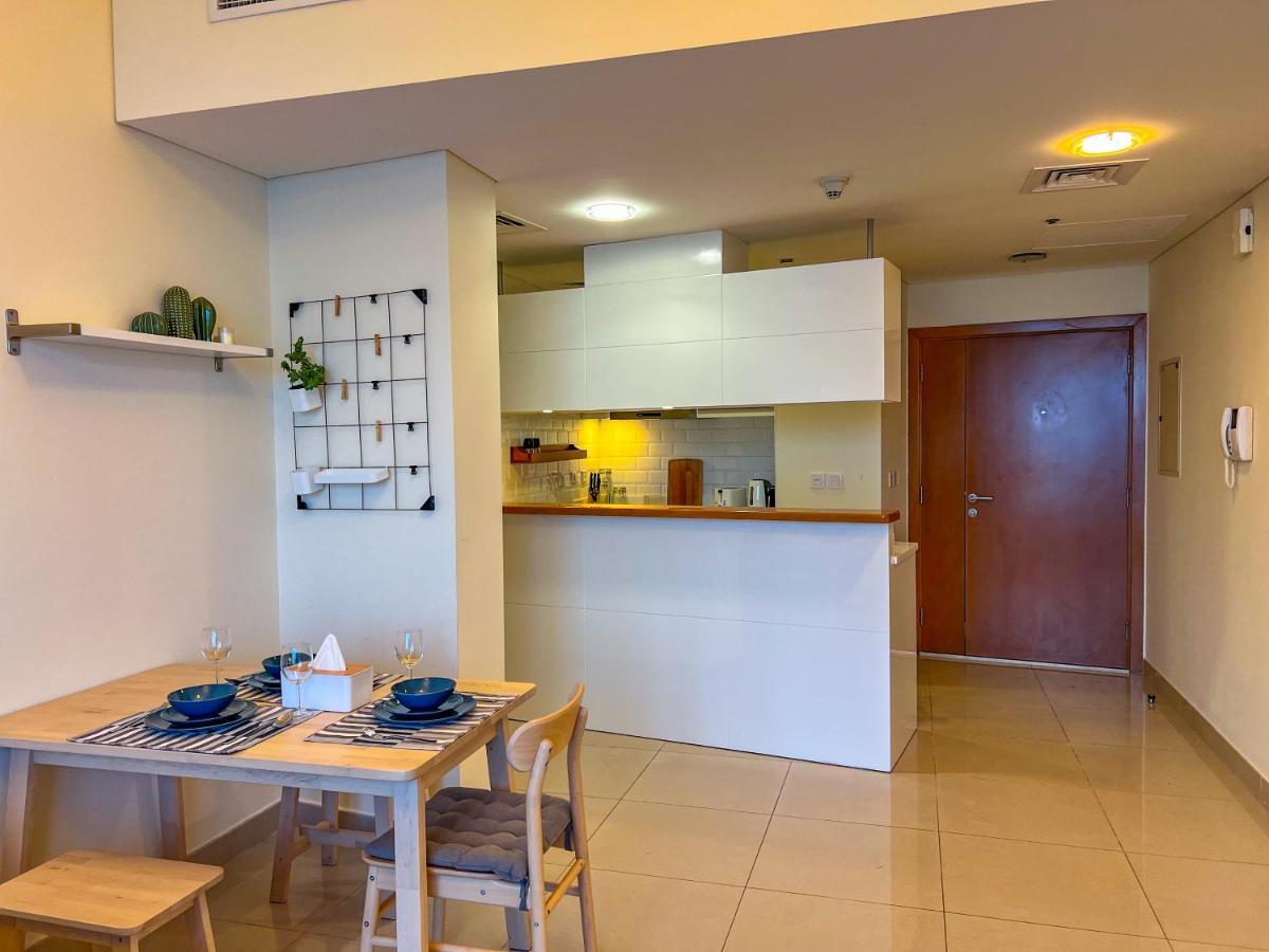 Exquisite, Luxe 1bd Apartment, Unparalleled Sea Views, Prime Marina Location & Full Kitchen By 