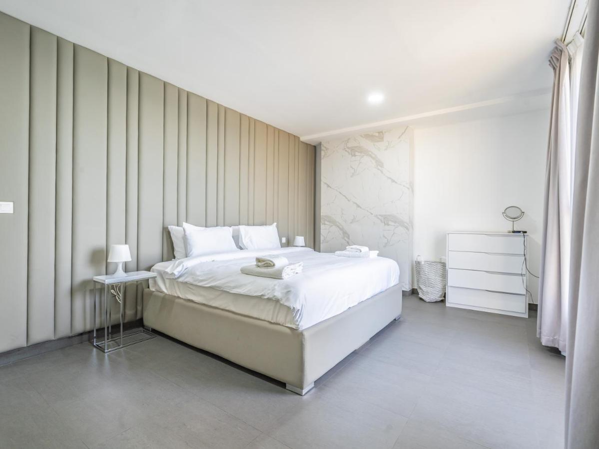 Apartamento Luxury Waterfront With Access Dubai