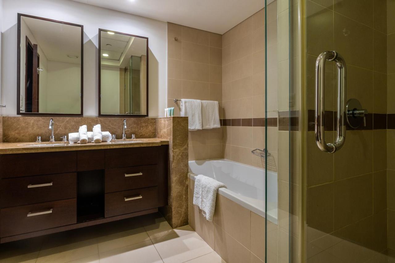 Bellavista - Exuberant - 1br - 29 Boulevard - Fountain Views