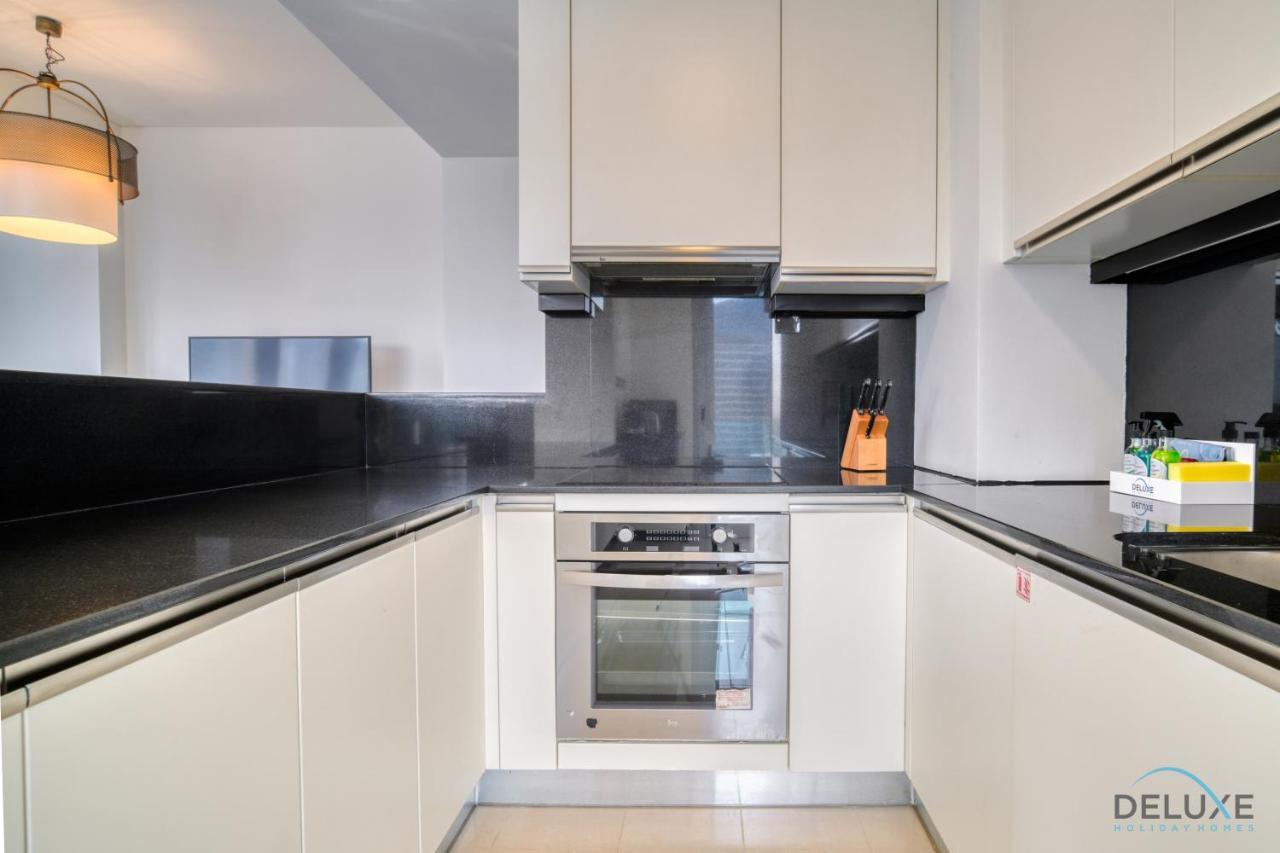 Appartement Decadent 2br In The Address Residences Marina By Deluxe Homes Dubaï