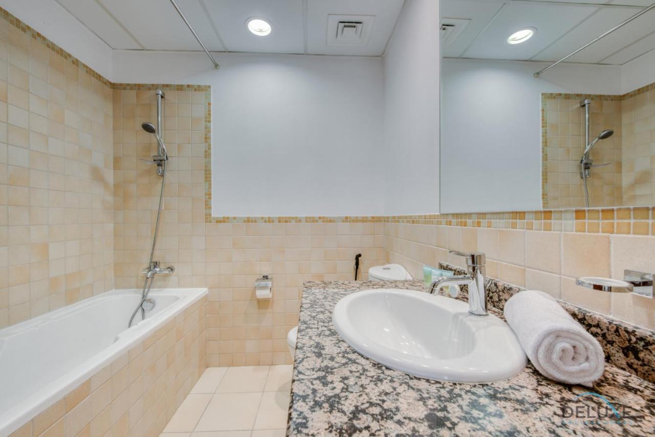 Vogue 2br At Shams 2 Jbr By Deluxe Homes * Dubái